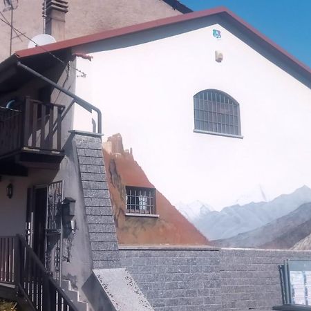 Casa Del Rustico, Indipendente Vista Sacra Con Dipinto Villa Caprie Buitenkant foto